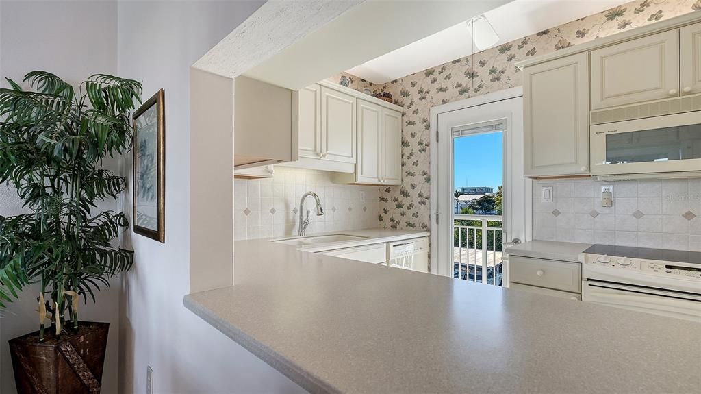 Activo con contrato: $599,000 (2 camas, 2 baños, 882 Pies cuadrados)