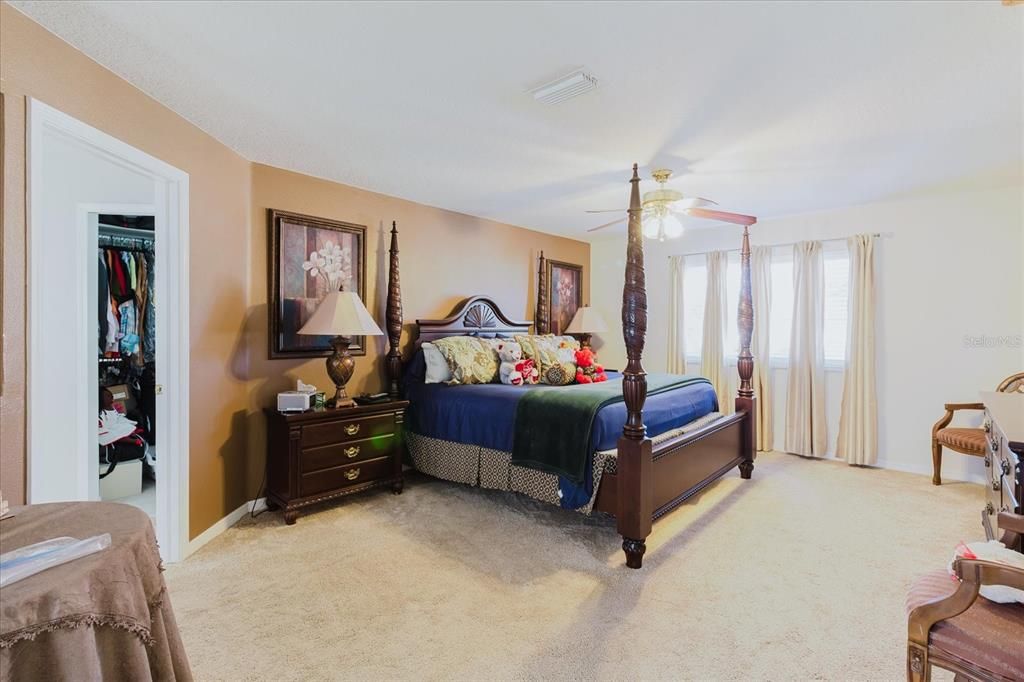 Active With Contract: $689,000 (5 beds, 3 baths, 3729 Square Feet)