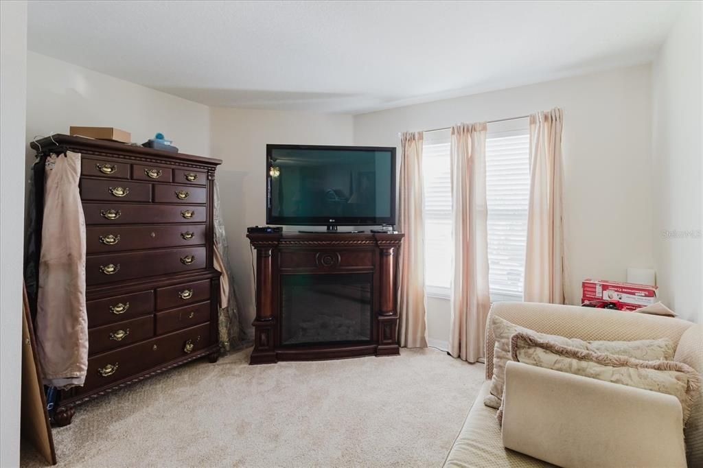 Active With Contract: $689,000 (5 beds, 3 baths, 3729 Square Feet)