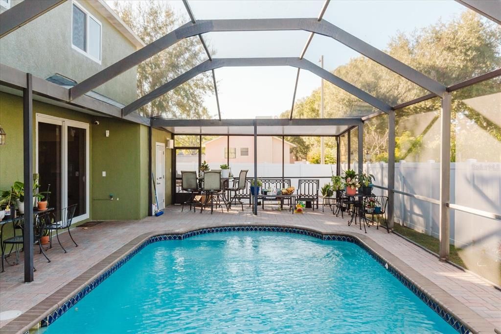 Active With Contract: $689,000 (5 beds, 3 baths, 3729 Square Feet)