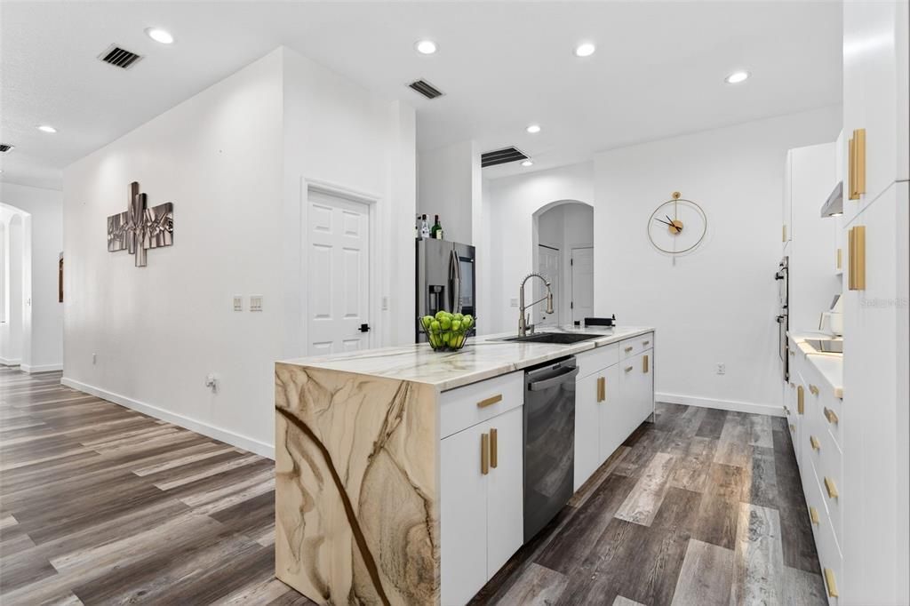 For Sale: $1,200,000 (5 beds, 3 baths, 3661 Square Feet)