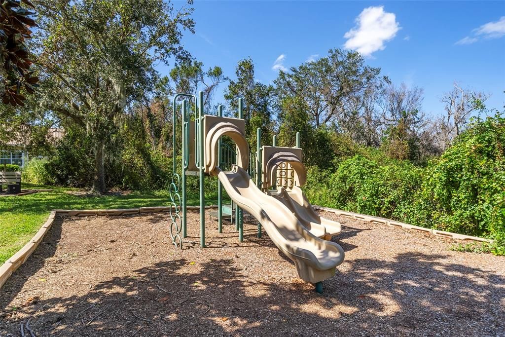 For Sale: $1,200,000 (5 beds, 3 baths, 3661 Square Feet)