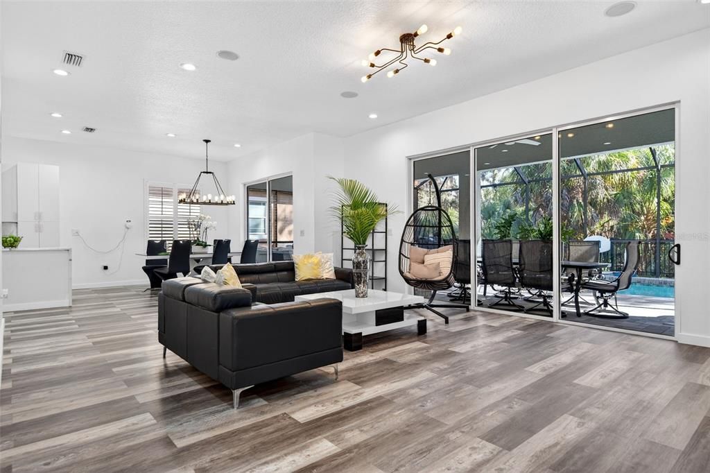 For Sale: $1,200,000 (5 beds, 3 baths, 3661 Square Feet)