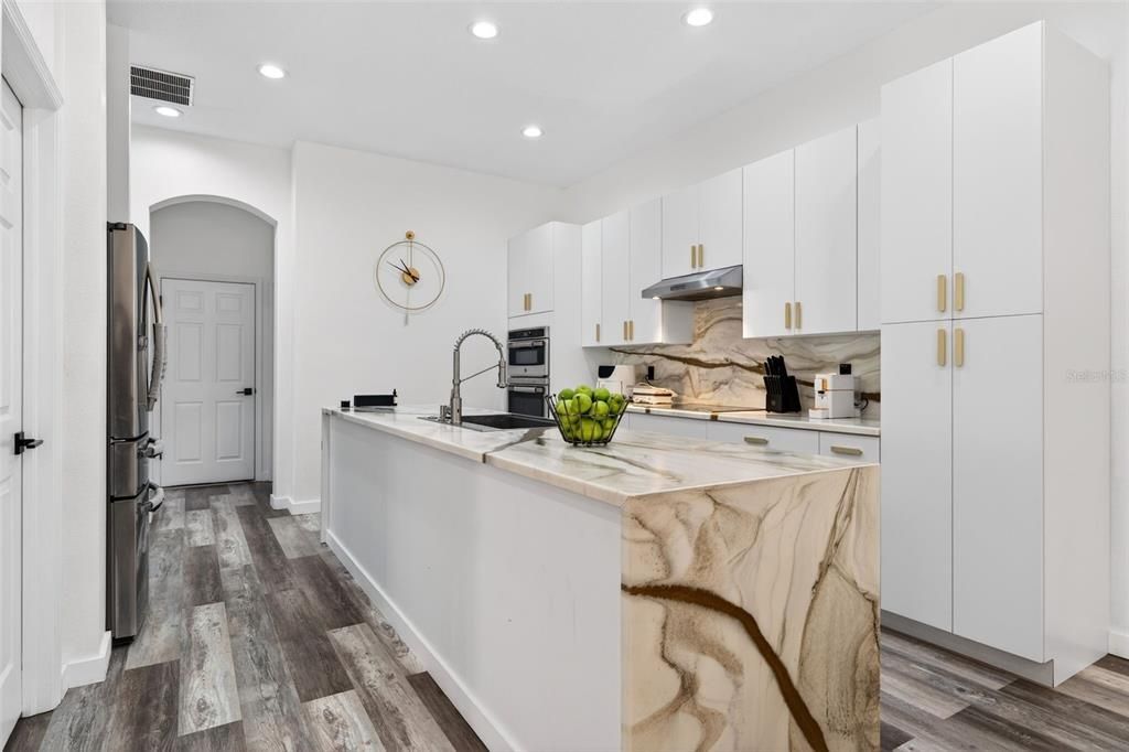 For Sale: $1,200,000 (5 beds, 3 baths, 3661 Square Feet)
