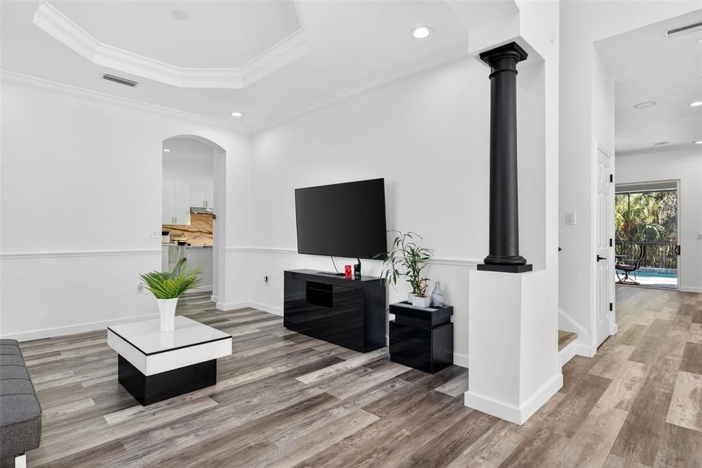 For Sale: $1,200,000 (5 beds, 3 baths, 3661 Square Feet)