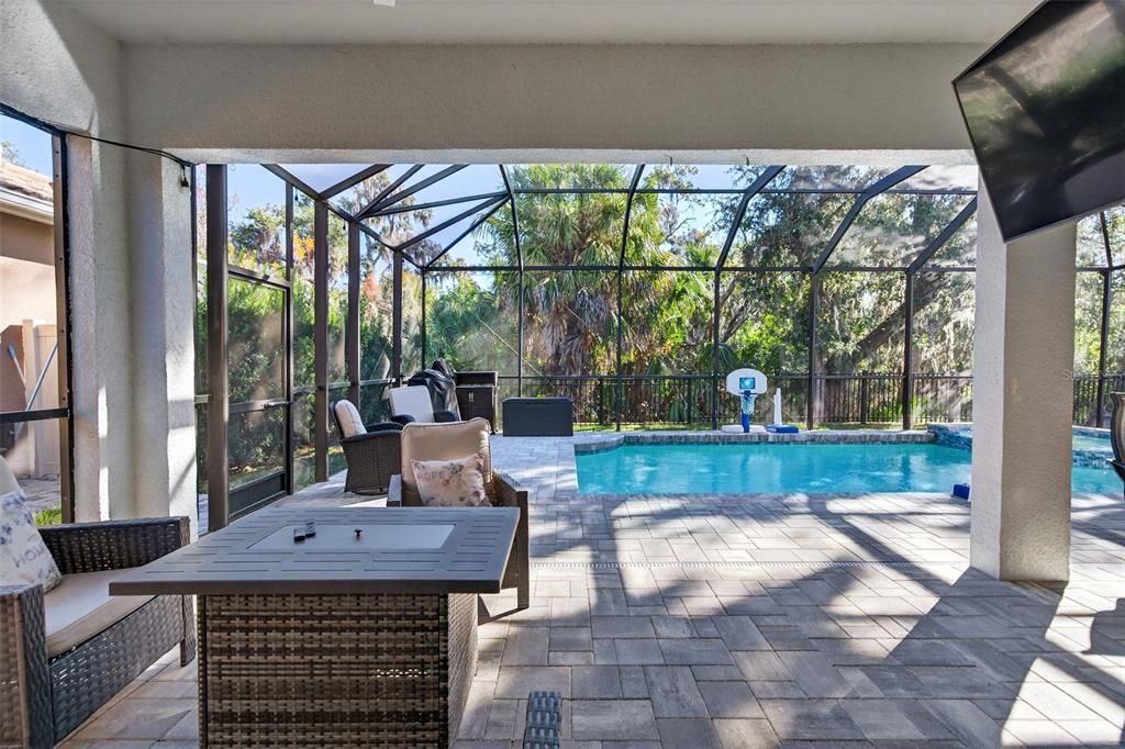 For Sale: $1,200,000 (5 beds, 3 baths, 3661 Square Feet)