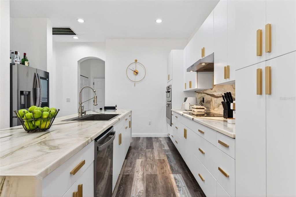 For Sale: $1,200,000 (5 beds, 3 baths, 3661 Square Feet)