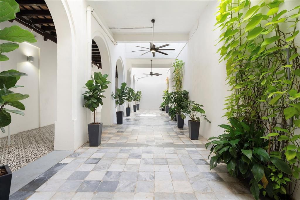 На продажу: $6,500,000 (0 спален, 0 ванн, 21899 Квадратных фут)