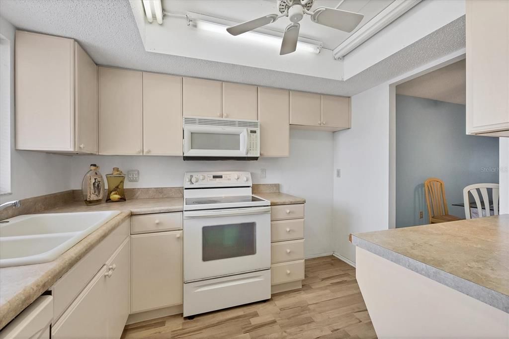 En Venta: $55,000 (2 camas, 1 baños, 960 Pies cuadrados)