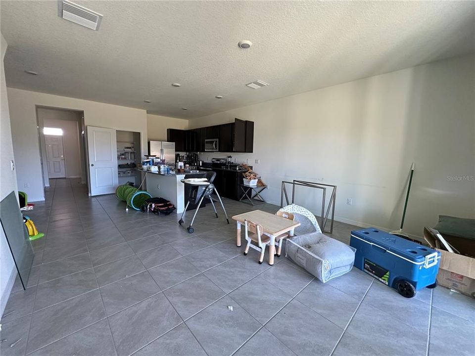 For Sale: $270,000 (3 beds, 2 baths, 1695 Square Feet)