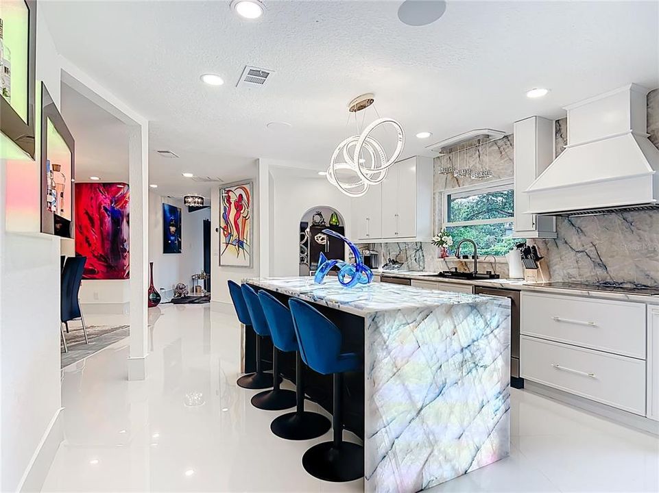 En Venta: $1,339,000 (4 camas, 3 baños, 2849 Pies cuadrados)