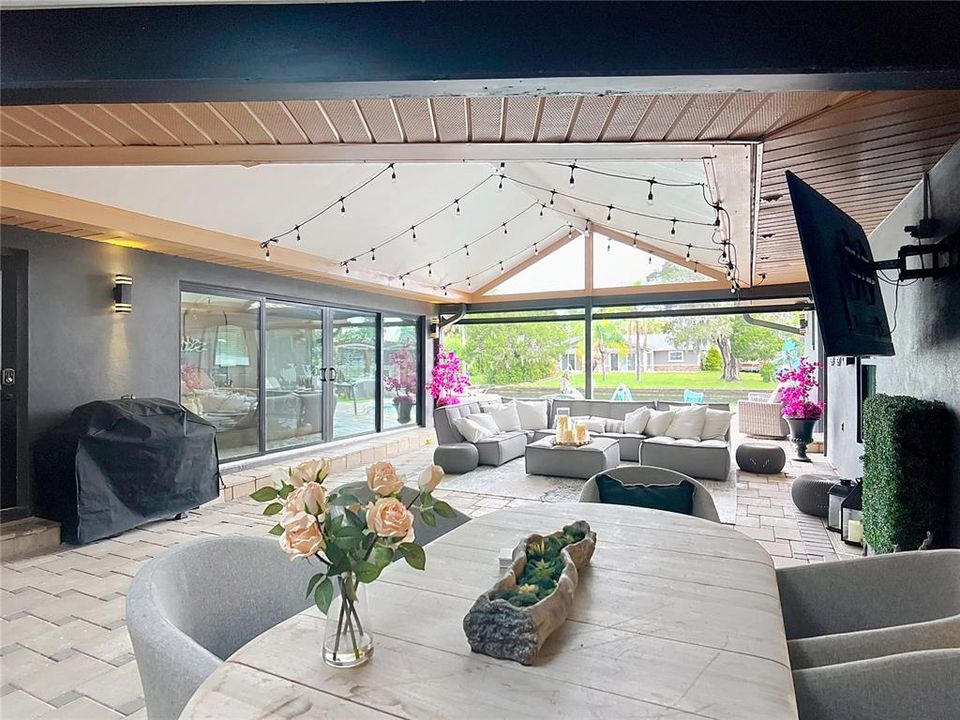En Venta: $1,339,000 (4 camas, 3 baños, 2849 Pies cuadrados)