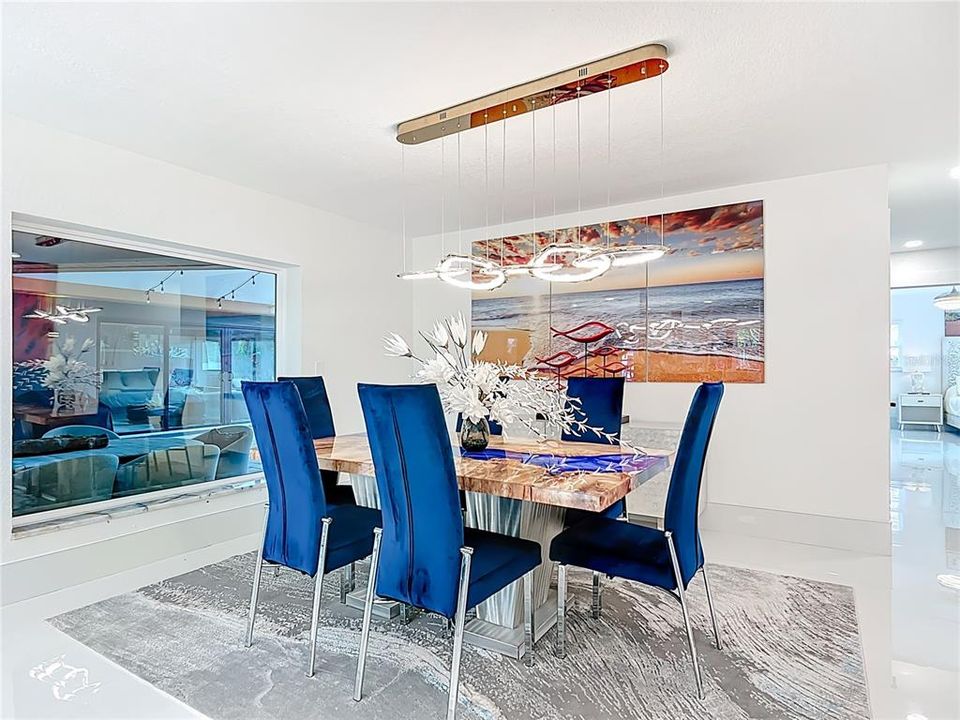 En Venta: $1,339,000 (4 camas, 3 baños, 2849 Pies cuadrados)