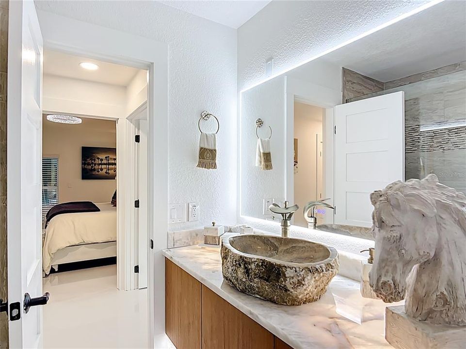 En Venta: $1,339,000 (4 camas, 3 baños, 2849 Pies cuadrados)