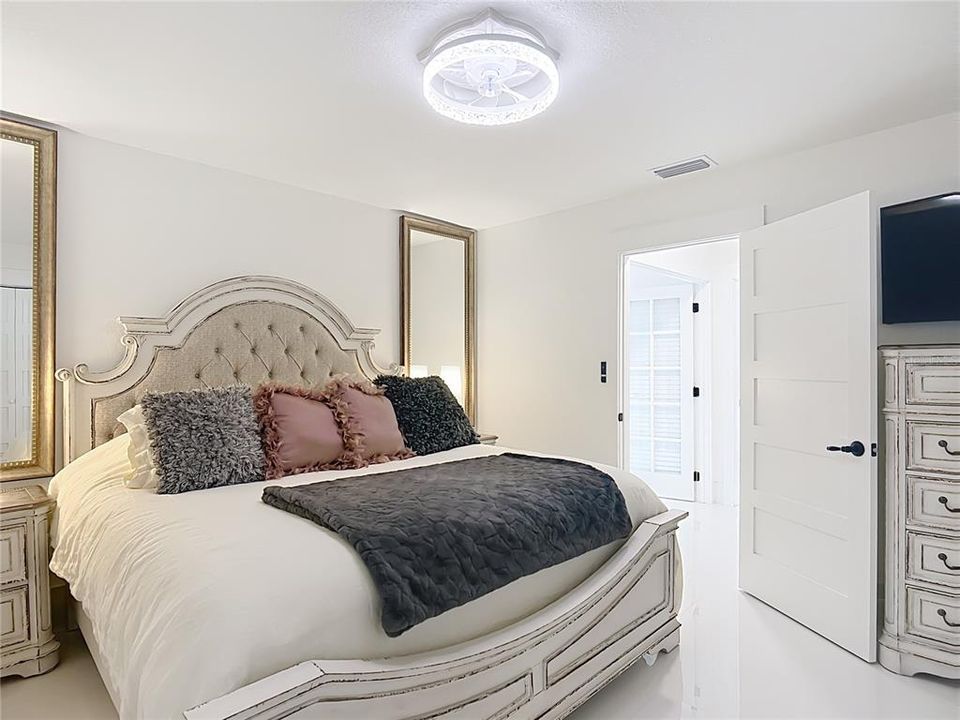 En Venta: $1,339,000 (4 camas, 3 baños, 2849 Pies cuadrados)