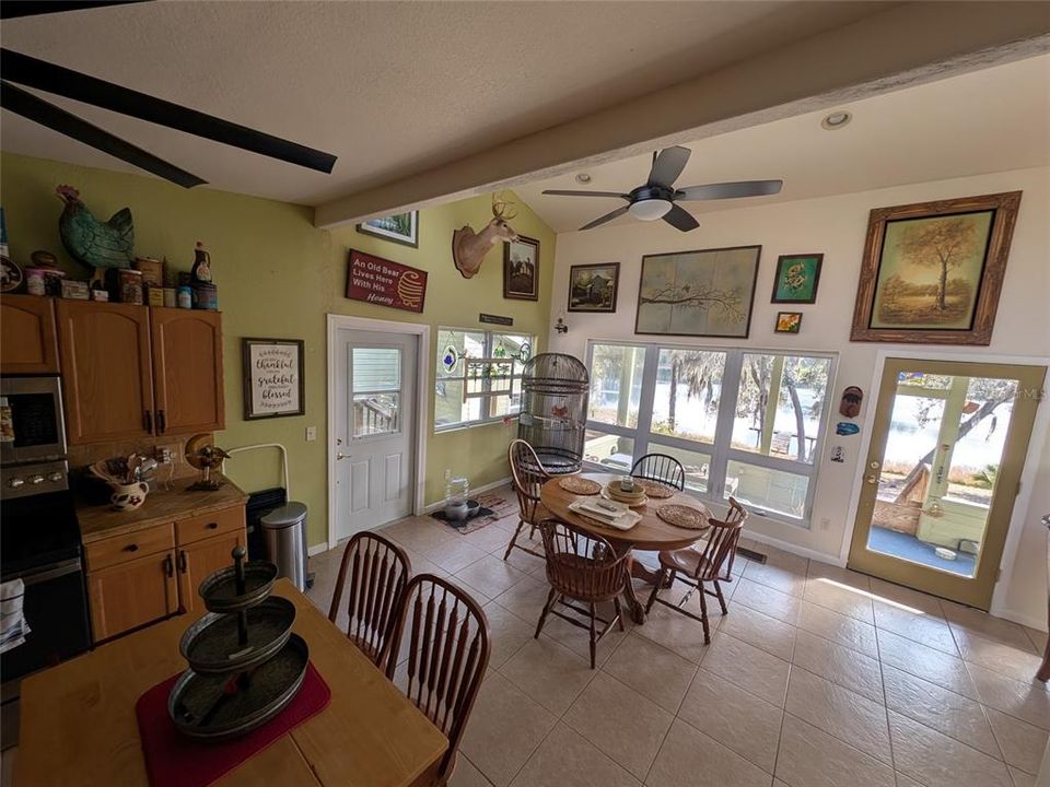 En Venta: $175,000 (1 camas, 1 baños, 1942 Pies cuadrados)