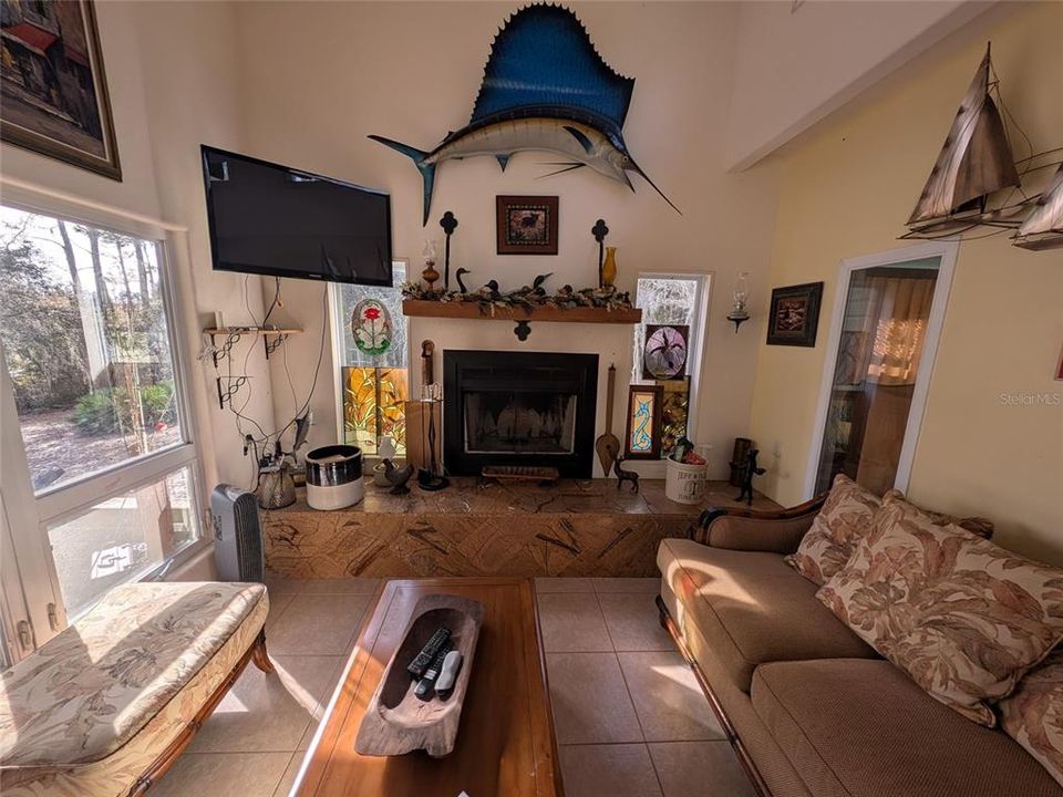 En Venta: $175,000 (1 camas, 1 baños, 1942 Pies cuadrados)