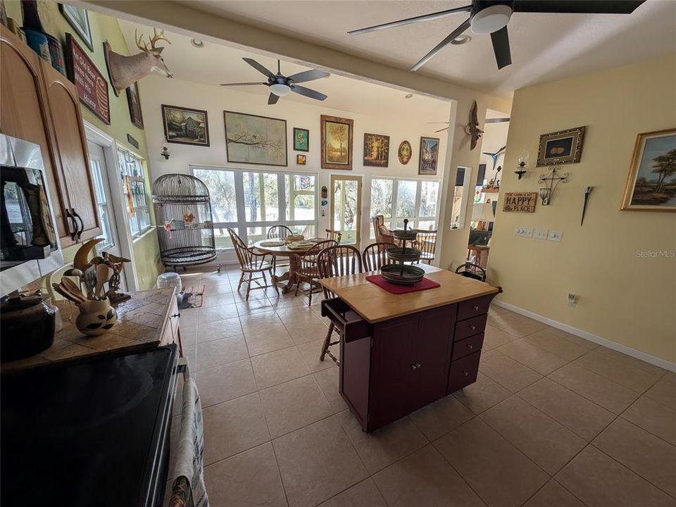 En Venta: $175,000 (1 camas, 1 baños, 1942 Pies cuadrados)