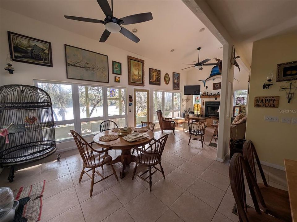 En Venta: $175,000 (1 camas, 1 baños, 1942 Pies cuadrados)