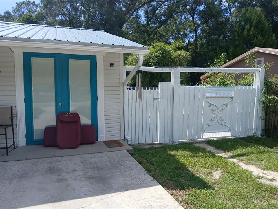 En Venta: $299,900 (4 camas, 3 baños, 1615 Pies cuadrados)