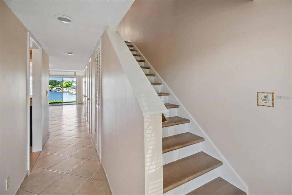 En Venta: $219,900 (2 camas, 1 baños, 1127 Pies cuadrados)