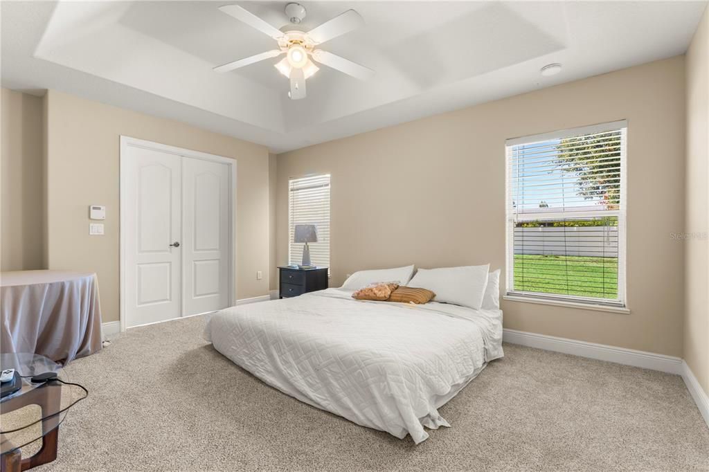 For Sale: $359,000 (4 beds, 2 baths, 1962 Square Feet)