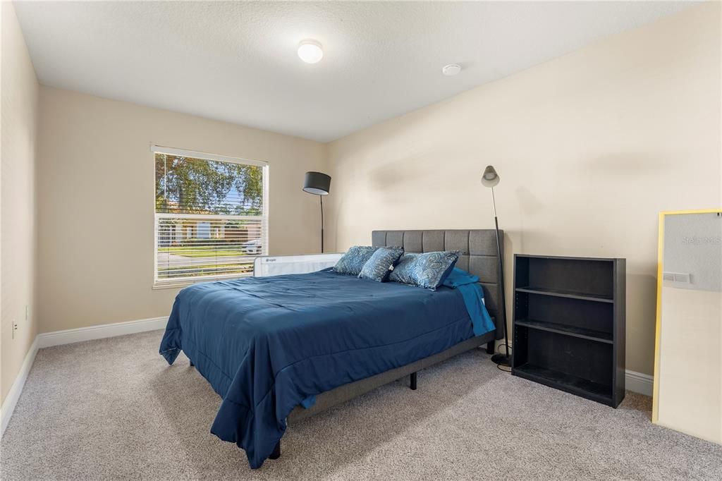 For Sale: $359,000 (4 beds, 2 baths, 1962 Square Feet)