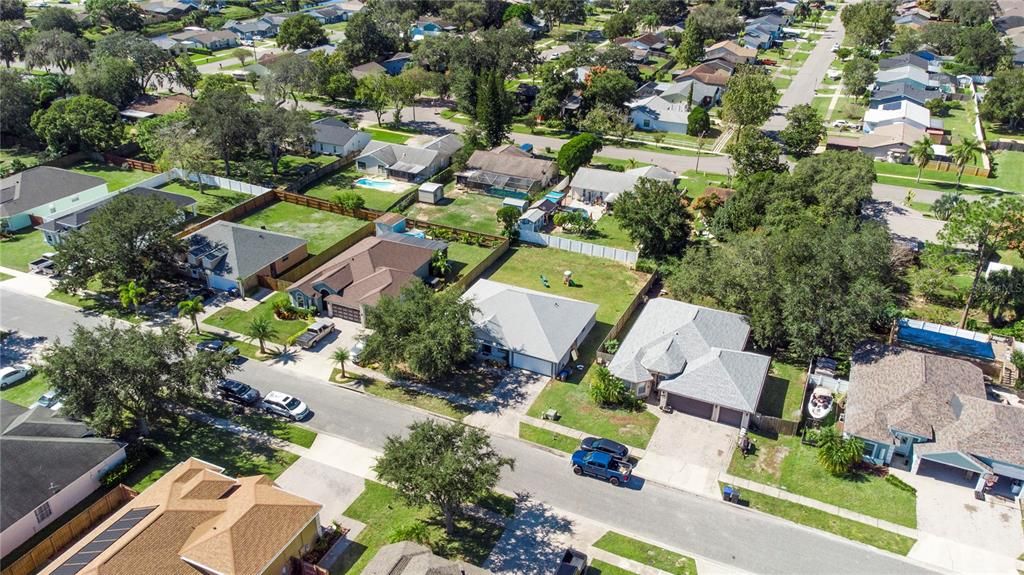 For Sale: $359,000 (4 beds, 2 baths, 1962 Square Feet)