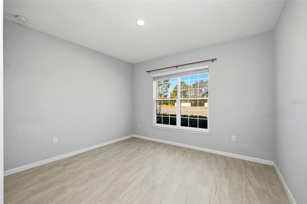 Activo con contrato: $449,900 (4 camas, 3 baños, 2504 Pies cuadrados)