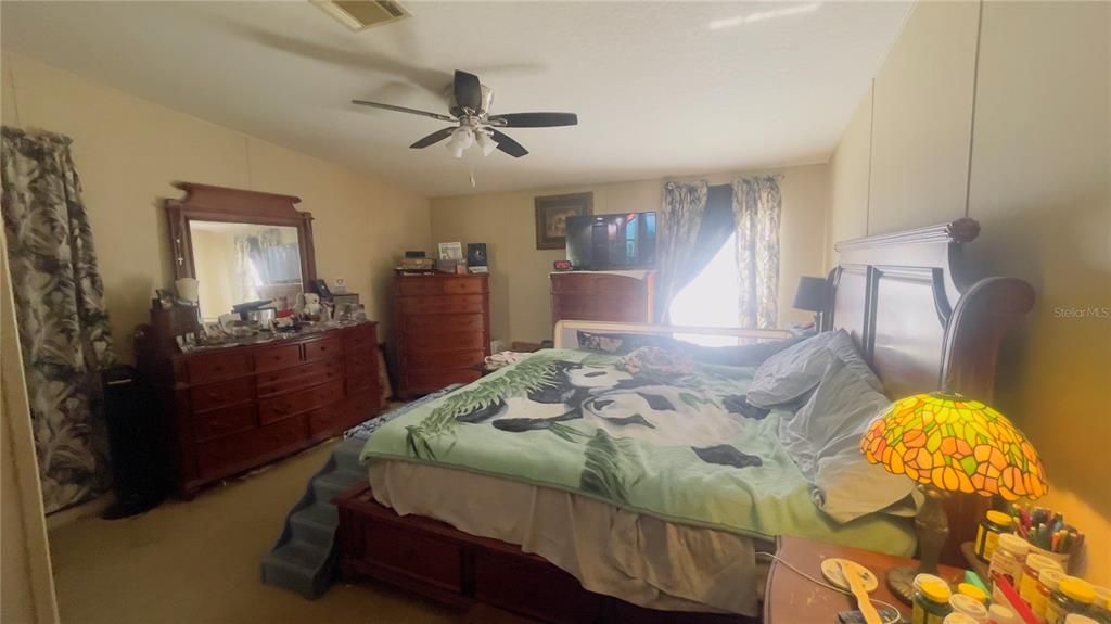 На продажу: $194,900 (3 спален, 2 ванн, 1984 Квадратных фут)