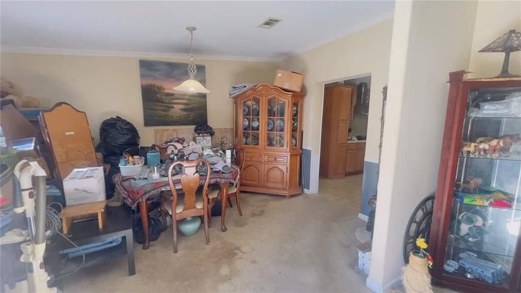 На продажу: $194,900 (3 спален, 2 ванн, 1984 Квадратных фут)