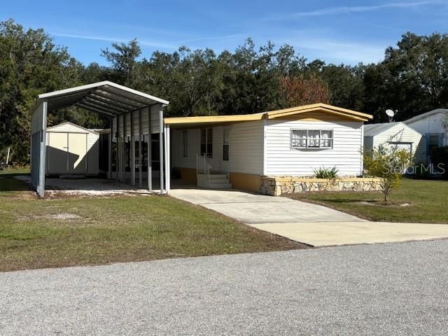 For Sale: $174,900 (2 beds, 1 baths, 728 Square Feet)