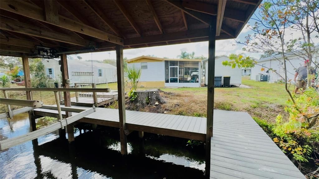 For Sale: $174,900 (2 beds, 1 baths, 728 Square Feet)
