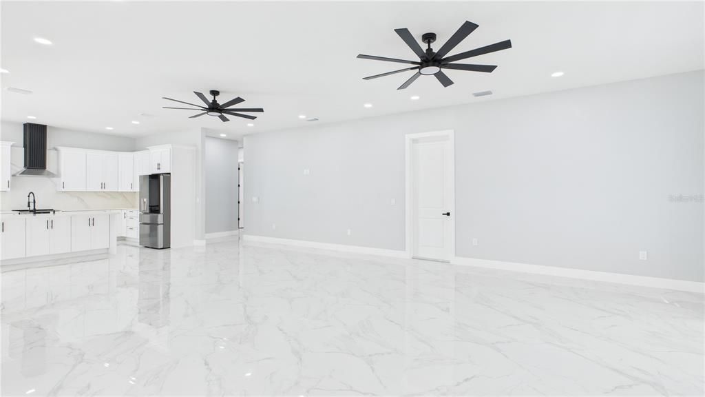 For Sale: $850,000 (4 beds, 3 baths, 2363 Square Feet)