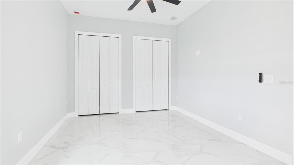For Sale: $850,000 (4 beds, 3 baths, 2363 Square Feet)