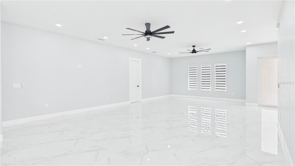 For Sale: $850,000 (4 beds, 3 baths, 2363 Square Feet)
