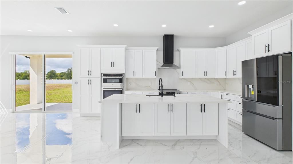 For Sale: $850,000 (4 beds, 3 baths, 2363 Square Feet)