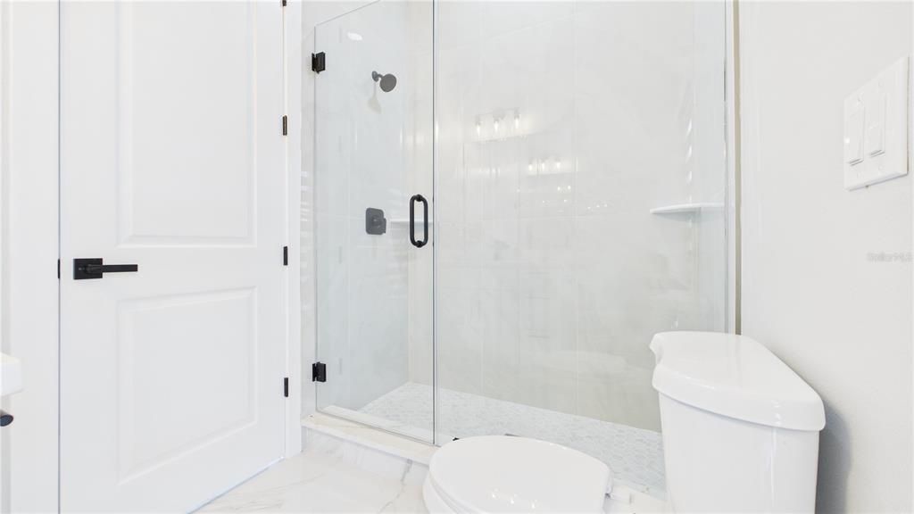 For Sale: $850,000 (4 beds, 3 baths, 2363 Square Feet)