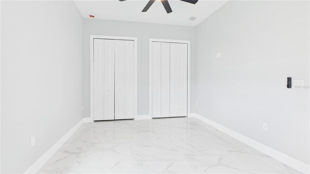 For Sale: $850,000 (4 beds, 3 baths, 2363 Square Feet)