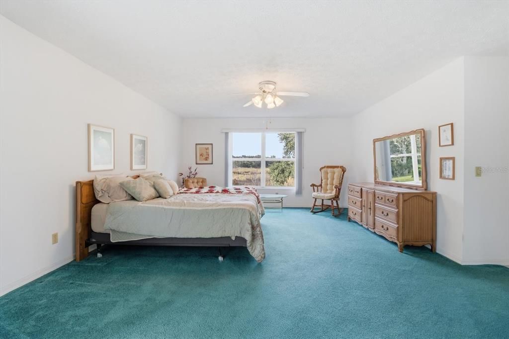 Active With Contract: $399,000 (3 beds, 2 baths, 2297 Square Feet)
