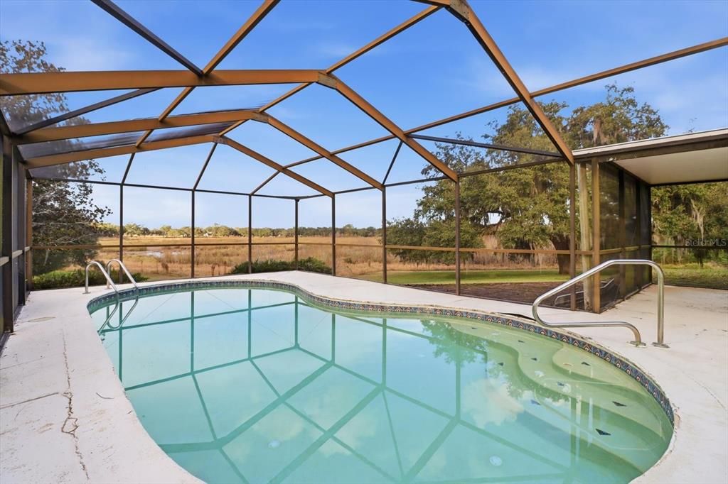 Active With Contract: $399,000 (3 beds, 2 baths, 2297 Square Feet)