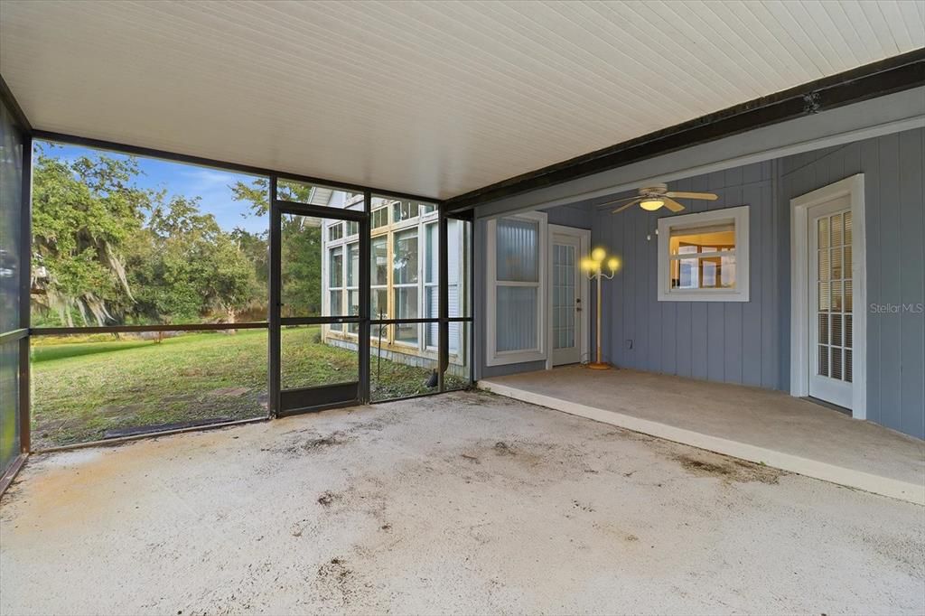 Active With Contract: $399,000 (3 beds, 2 baths, 2297 Square Feet)
