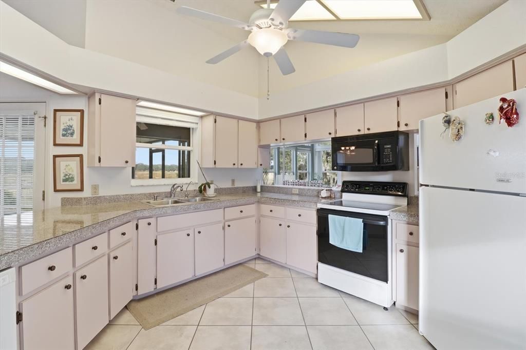 Active With Contract: $399,000 (3 beds, 2 baths, 2297 Square Feet)