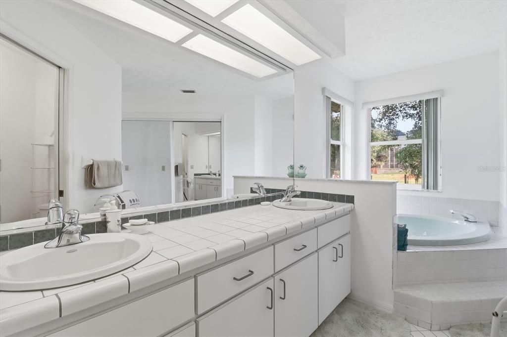 Active With Contract: $399,000 (3 beds, 2 baths, 2297 Square Feet)