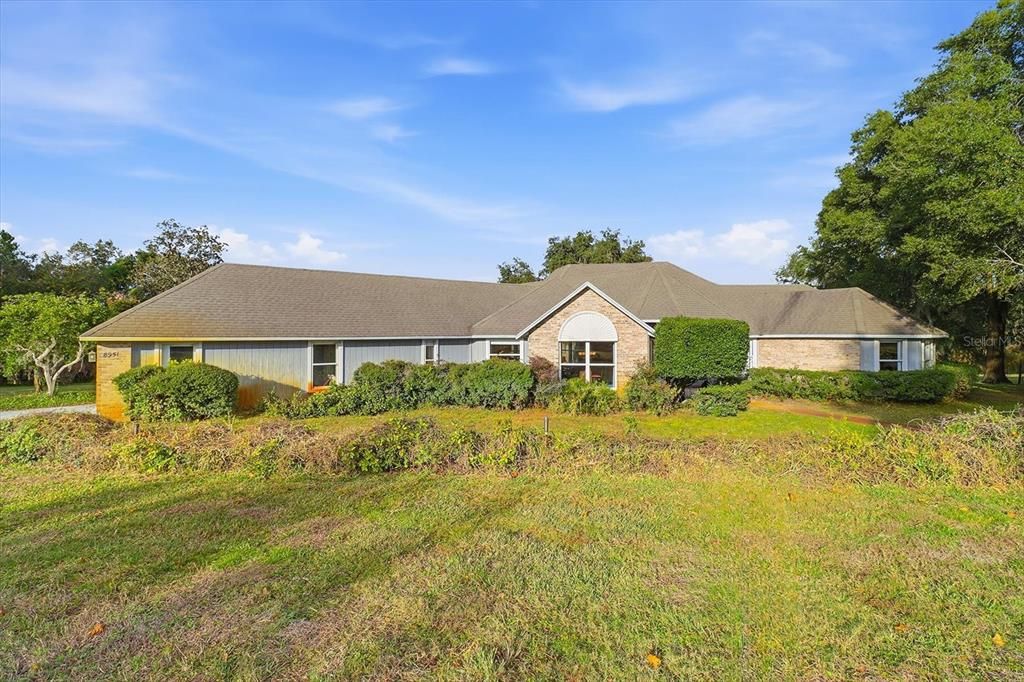 Active With Contract: $399,000 (3 beds, 2 baths, 2297 Square Feet)