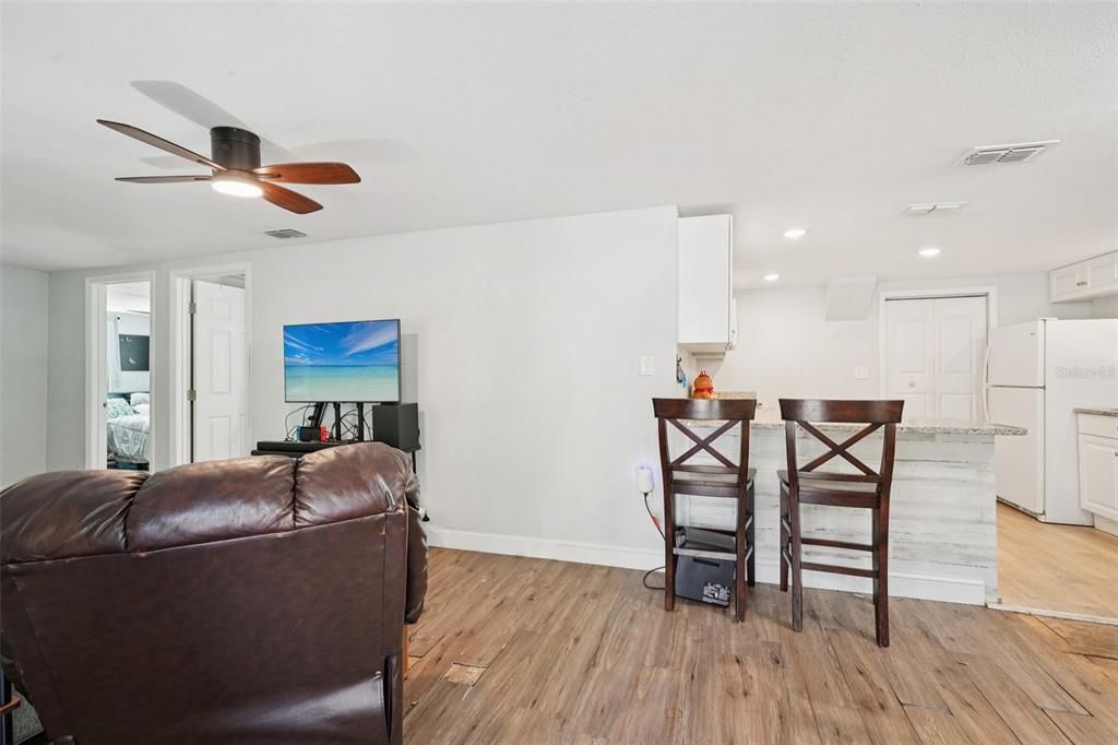 En Venta: $169,900 (3 camas, 1 baños, 987 Pies cuadrados)