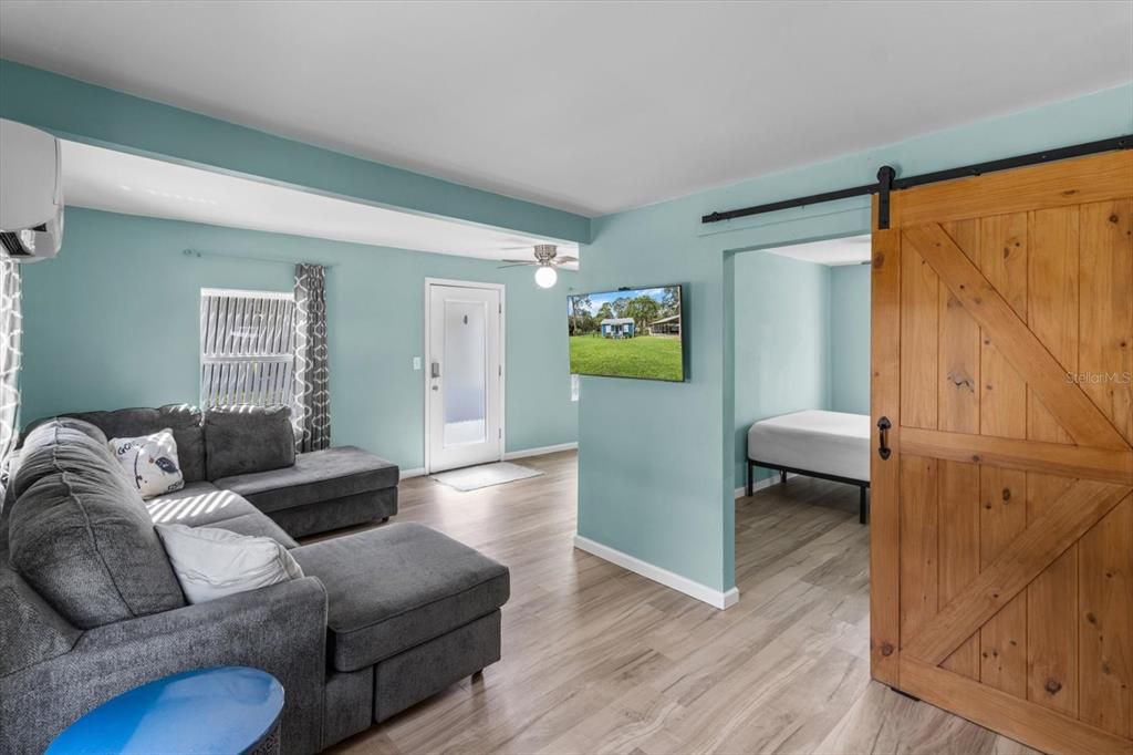 En Venta: $164,900 (1 camas, 1 baños, 672 Pies cuadrados)