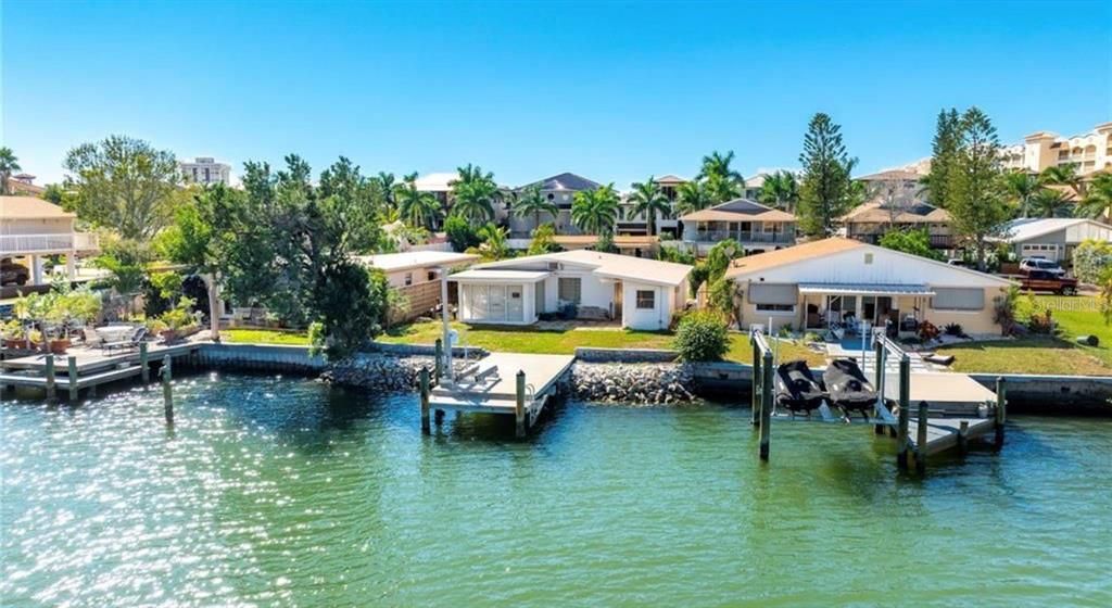 En Venta: $599,000 (0.10 acres)