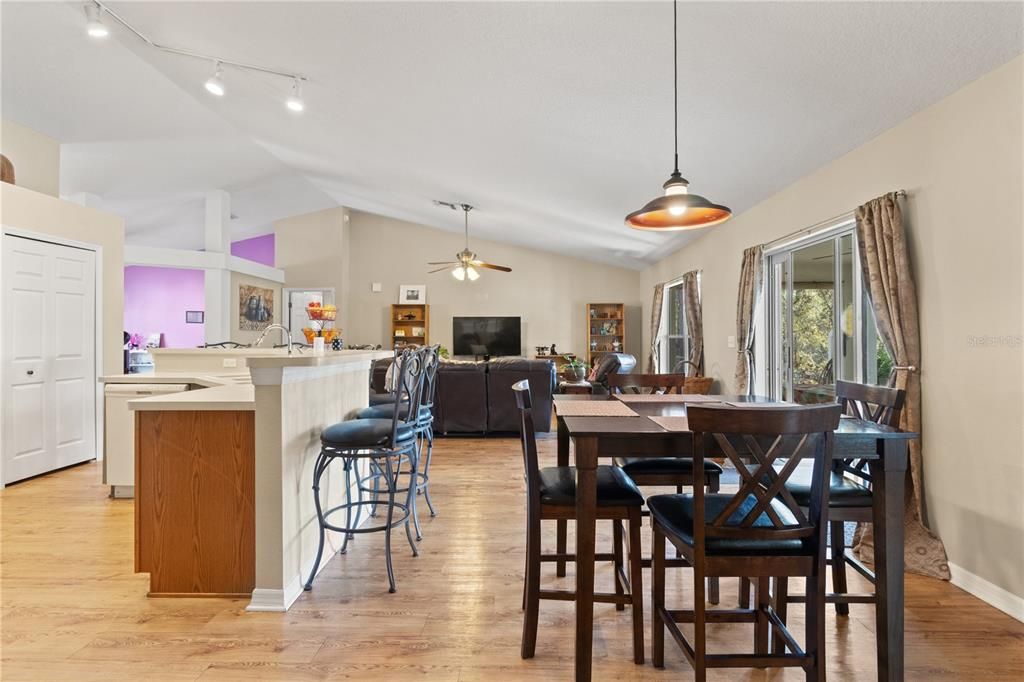Active With Contract: $369,900 (4 beds, 2 baths, 2236 Square Feet)