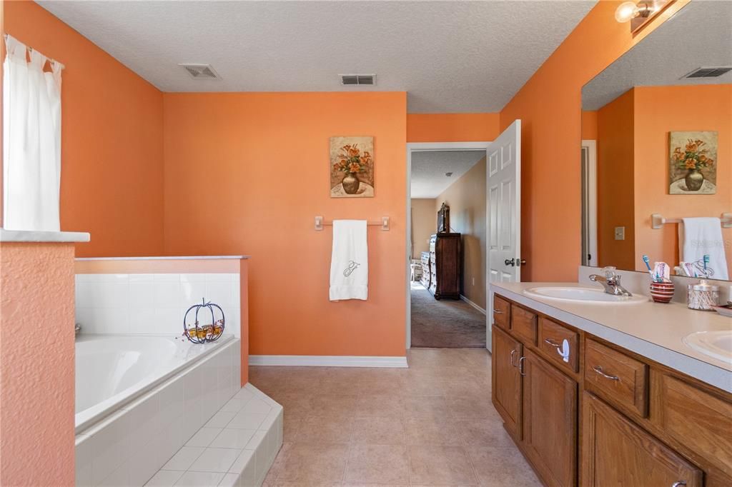 Active With Contract: $369,900 (4 beds, 2 baths, 2236 Square Feet)